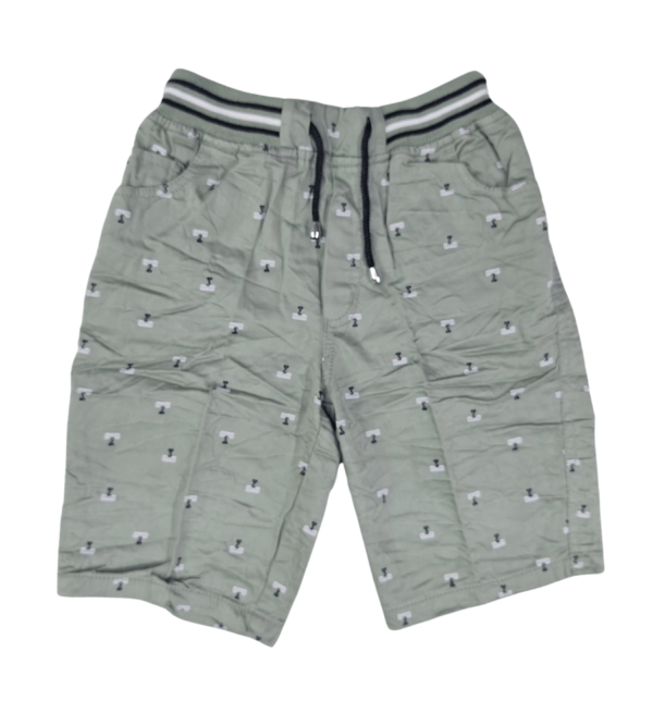Super Comfy Summer Shorts for Kids in Cotton Green Color  L - Image 2